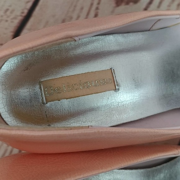 ⭐️ Sassy Pointed Toe Heels - Picture 5 of 6